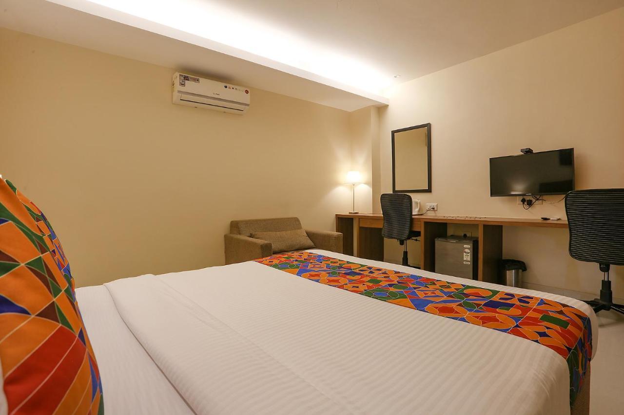 Fabhotel Royal International มุมไบ ภายนอก รูปภาพ