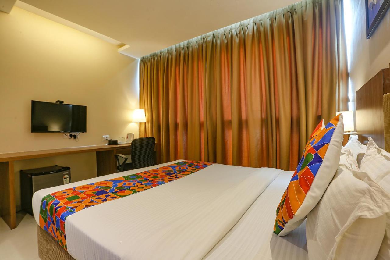 Fabhotel Royal International มุมไบ ภายนอก รูปภาพ